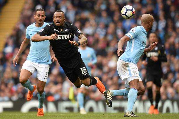 日表达了他 日表达了他